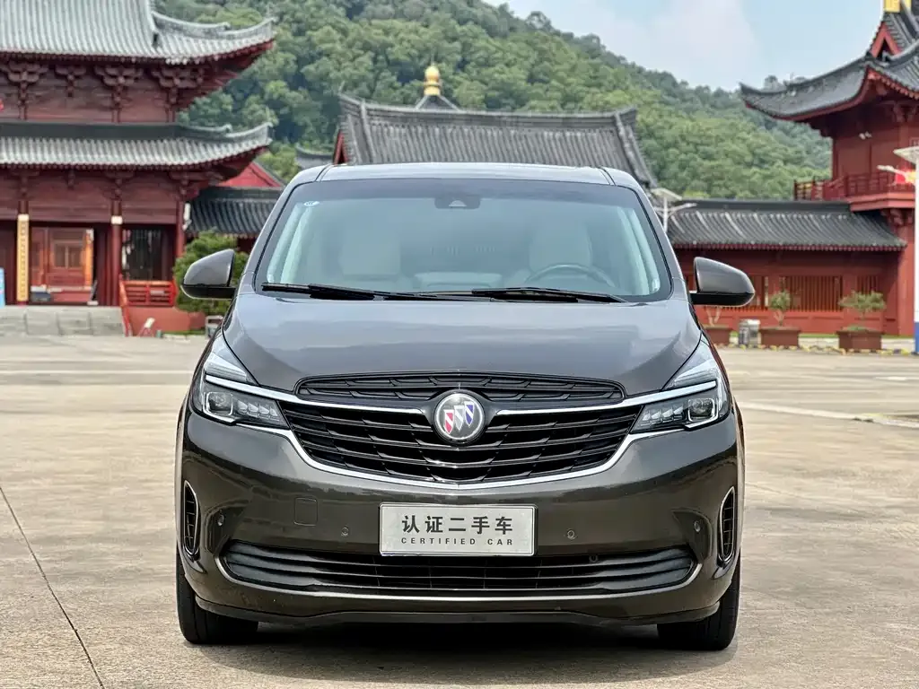 Buick GL8 2022 из CN, фото 2