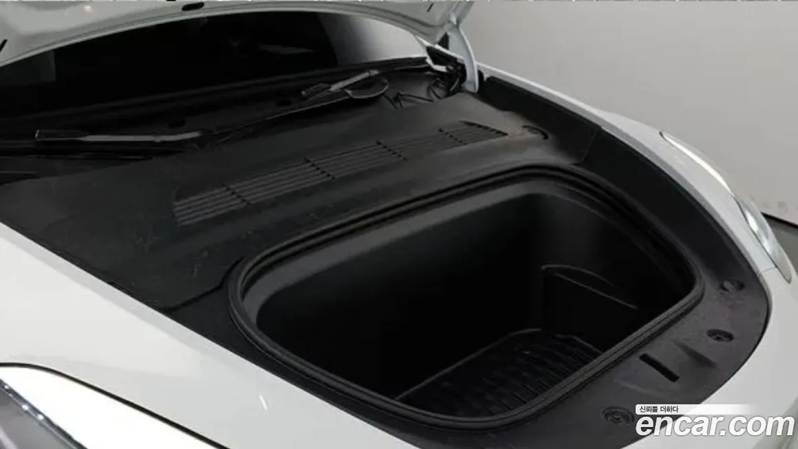 Tesla Model Y 2024 из KR, фото 6