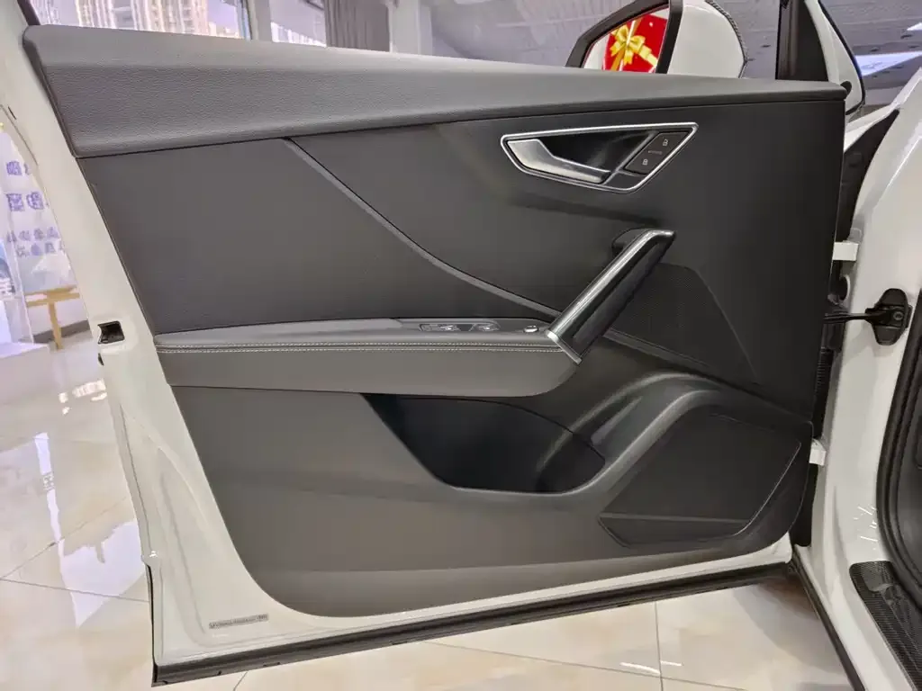 Audi Q2L 2022 из CN, фото 9