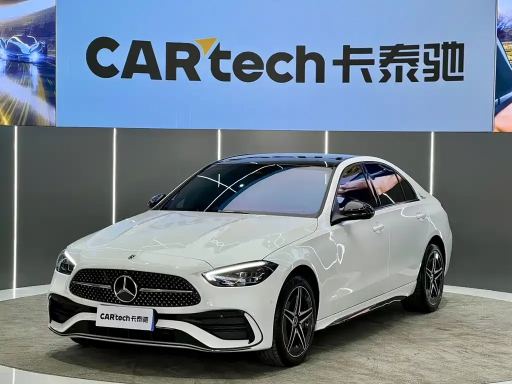 Mercedes-Benz C-Class — фото 1