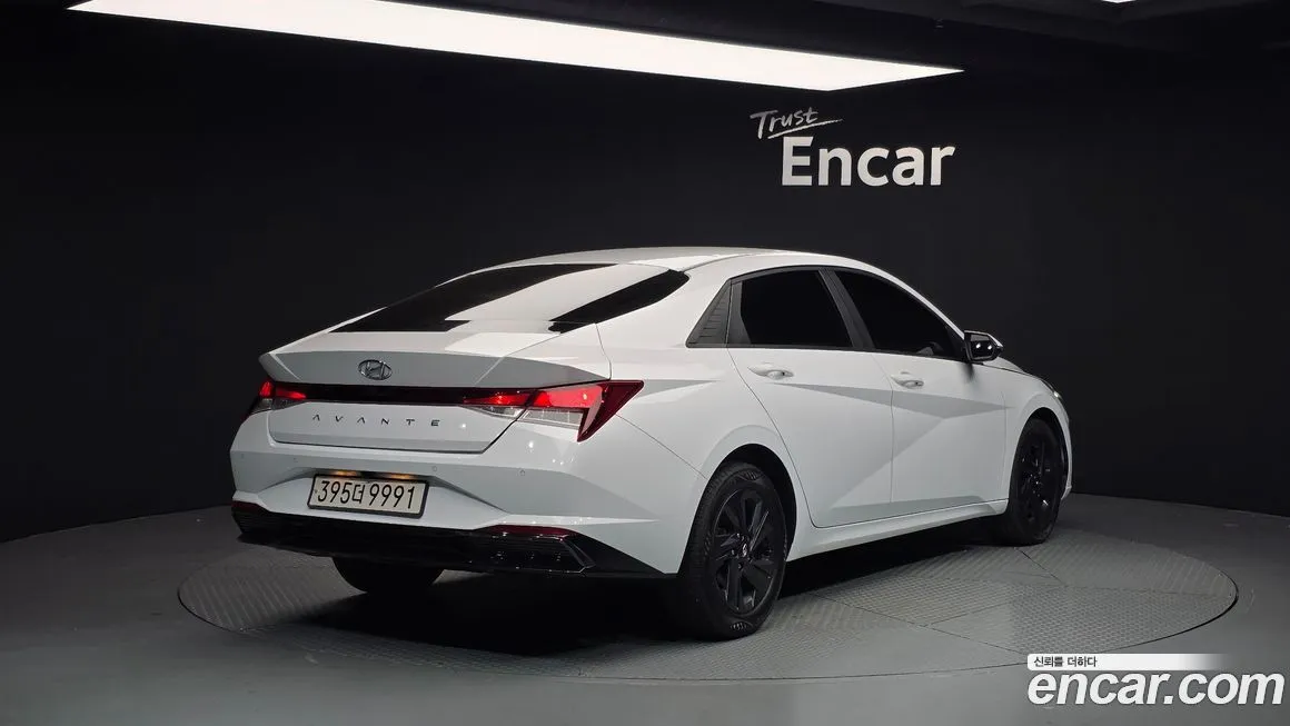 Hyundai AVANTE — фото 2