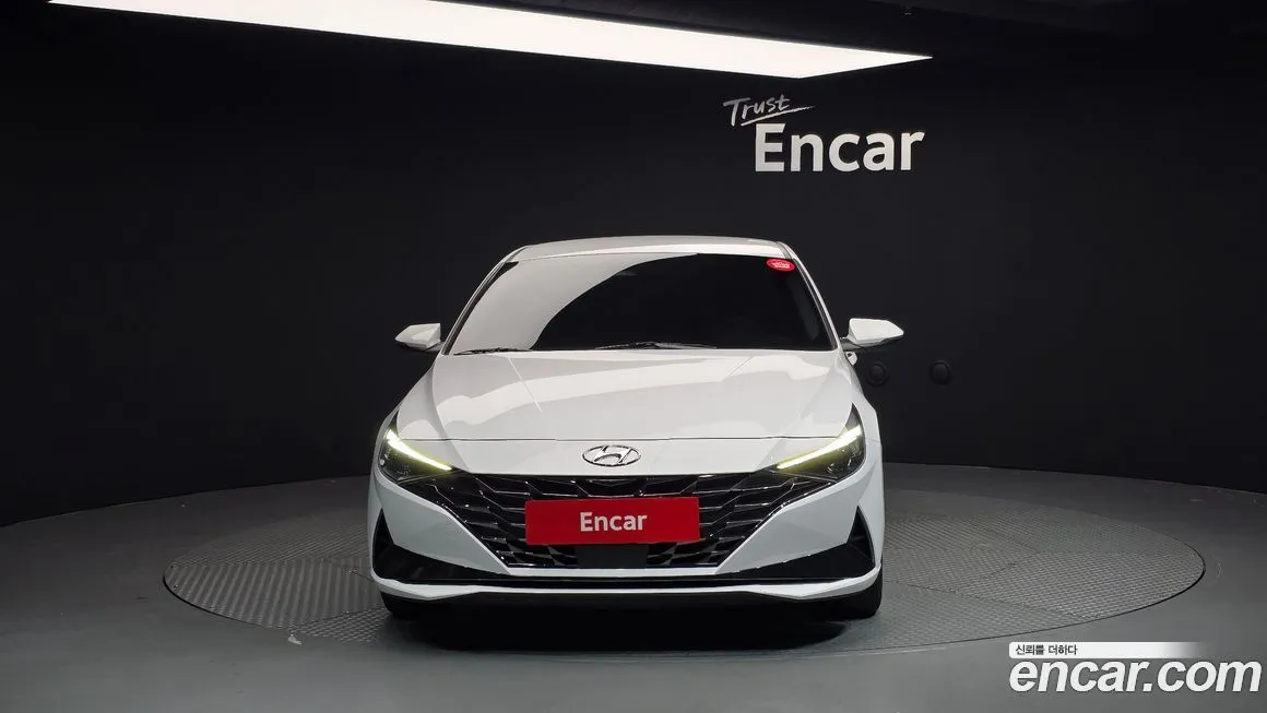 Hyundai AVANTE — фото 3