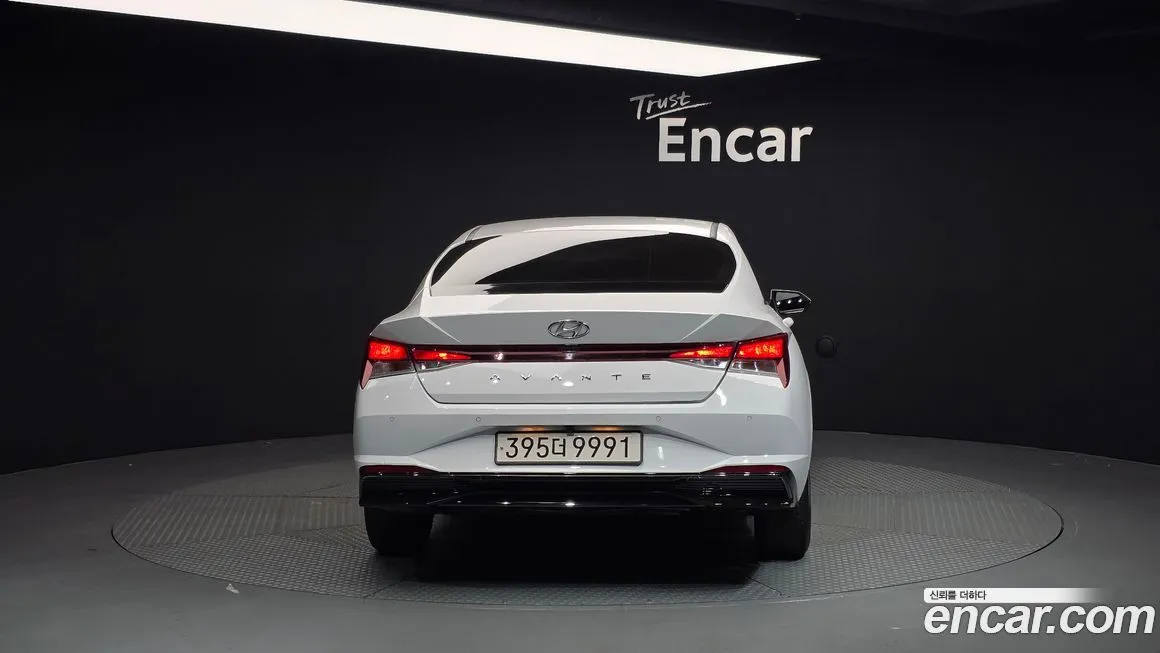 Hyundai AVANTE — фото 4