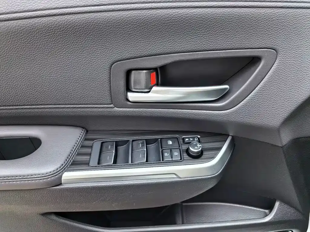 Toyota Sienna 2024 из CN, фото 10