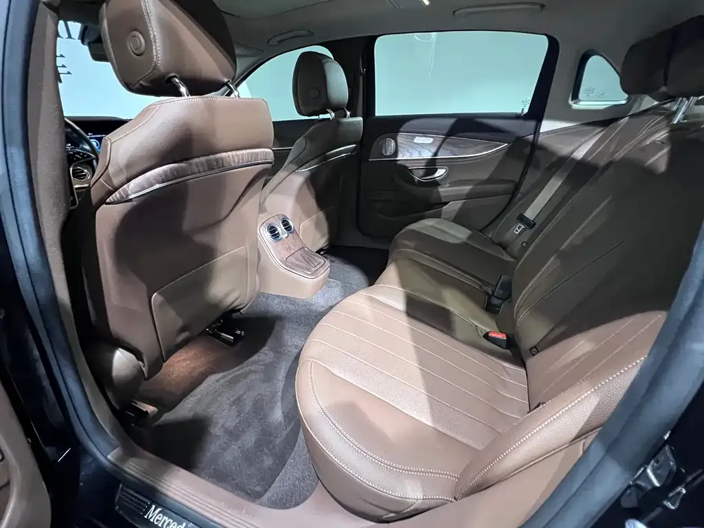 Mercedes-Benz E-Class 2021 из CN, фото 9