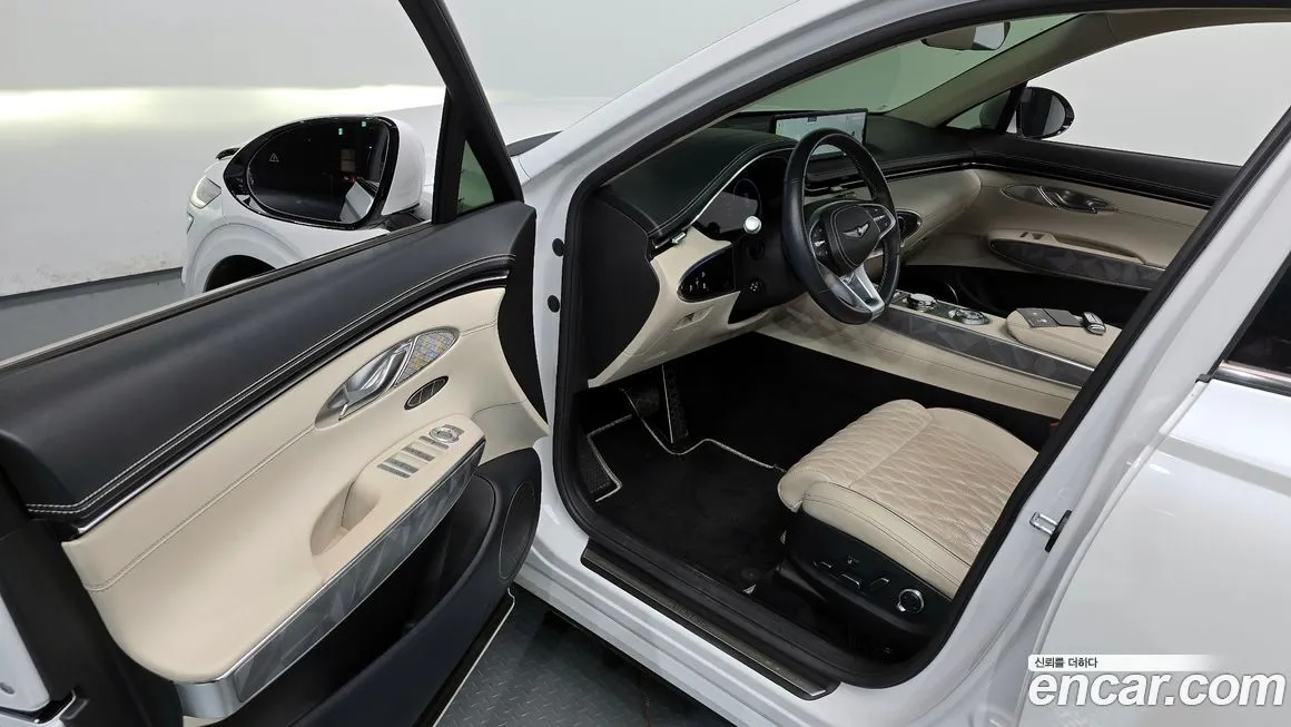 Genesis GV70 — фото 10