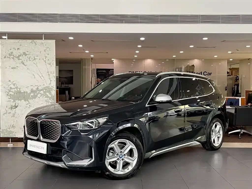 BMW iX1 2025 из CN, фото 1