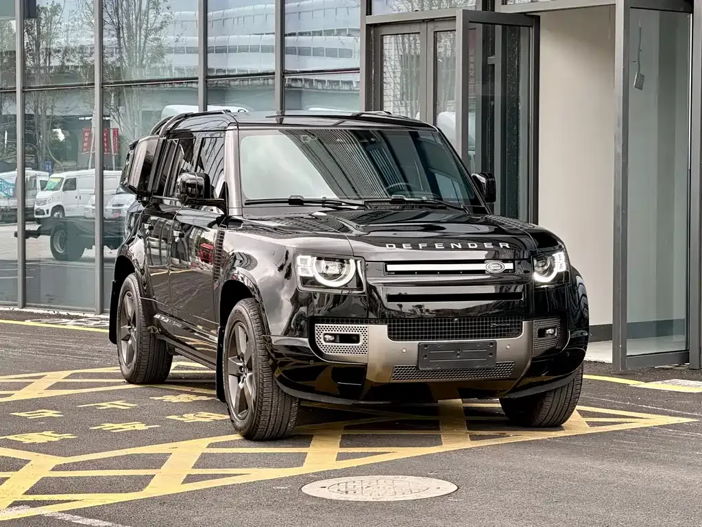 Land Rover Defender 2023 из CN, фото 3