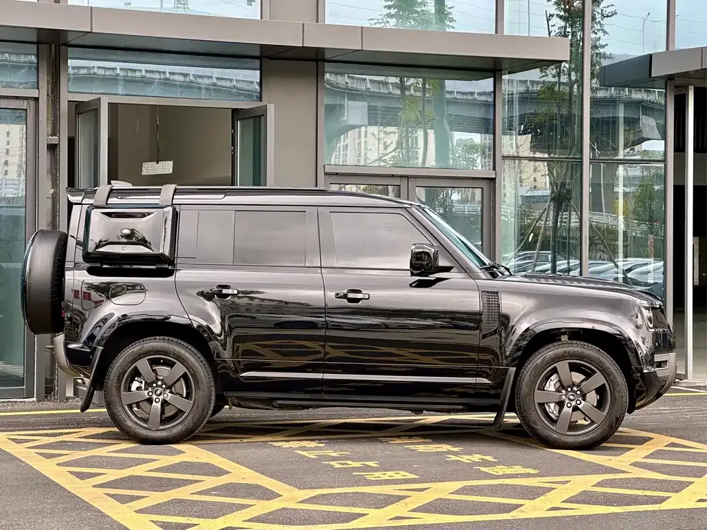 Land Rover Defender 2023 из CN, фото 4