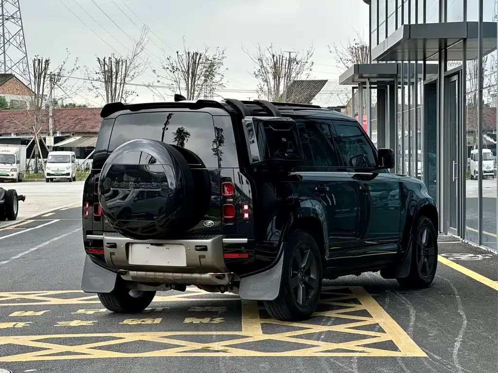 Land Rover Defender 2023 из CN, фото 5