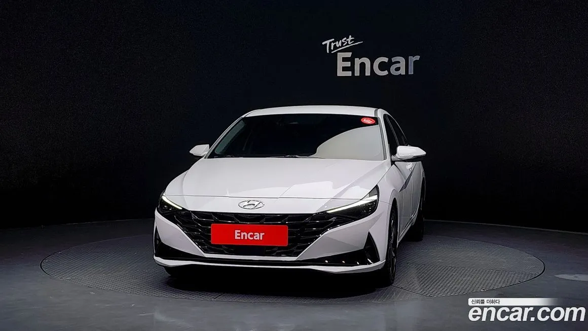 Hyundai AVANTE — фото 3