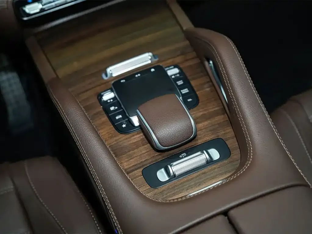 Mercedes-Benz GLS 2023 из CN, фото 9