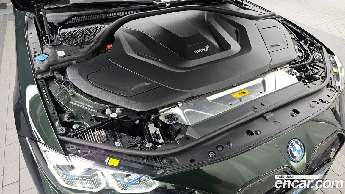 BMW i4 2024 из KR, фото 6