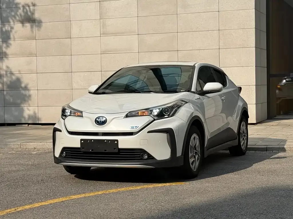 Toyota IZOA EV