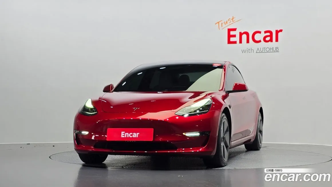 Tesla Model 3 — фото 3
