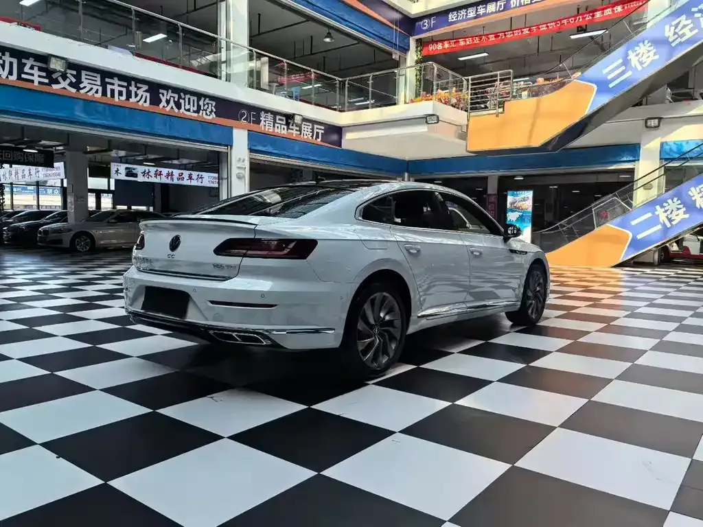 Volkswagen CC 2022 из CN, фото 6