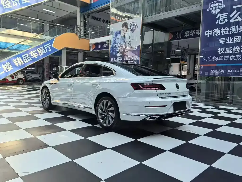 Volkswagen CC 2022 из CN, фото 9