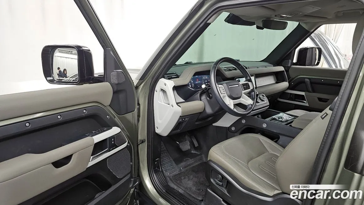 Land Rover Defender 2022 из KR, фото 10