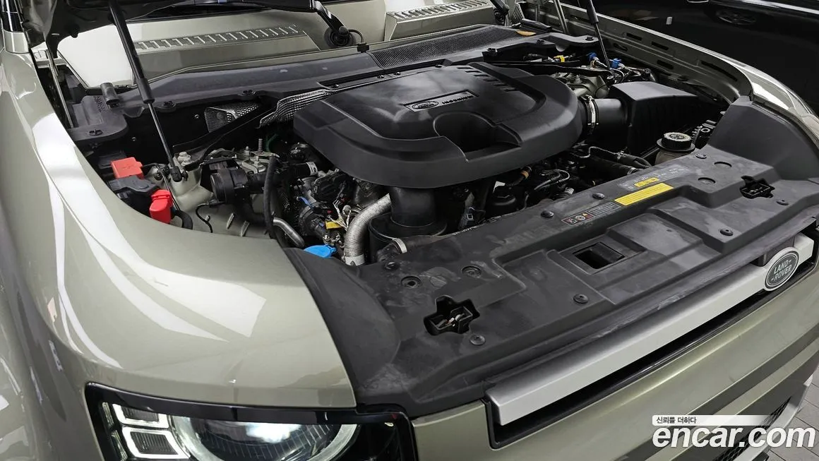 Land Rover Defender 2022 из KR, фото 6