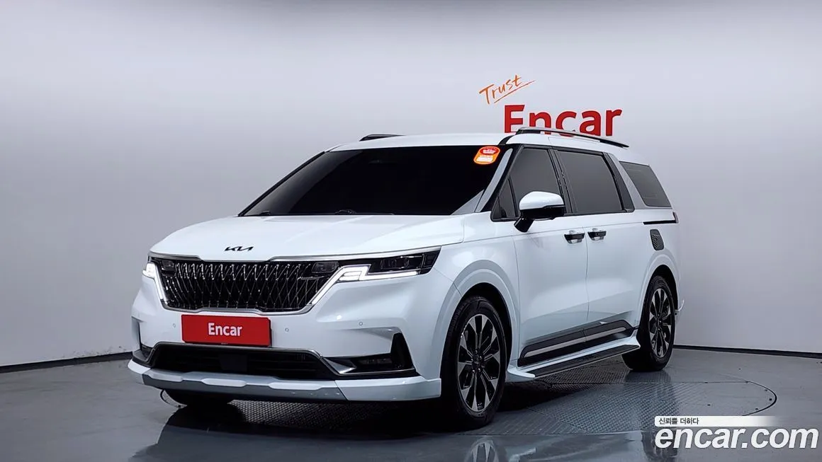 Kia Carnival — фото 1