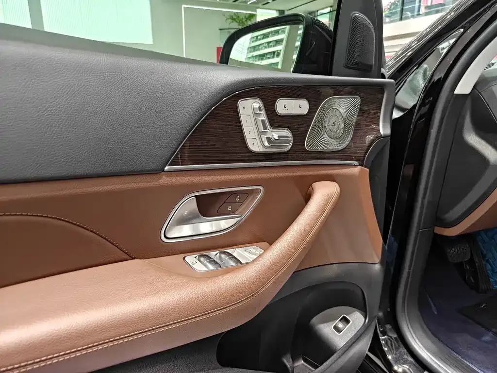Mercedes-Benz GLE — фото 9