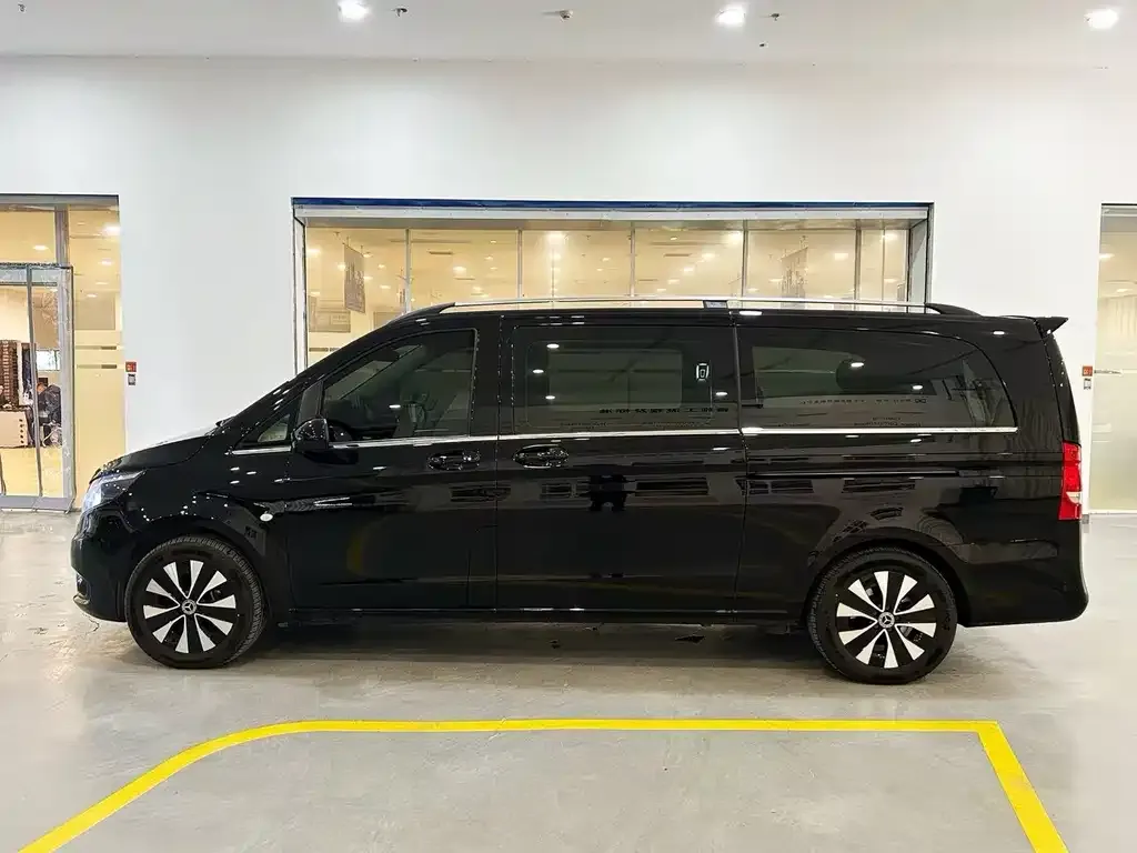 Mercedes-Benz Vito 2023 из CN, фото 2