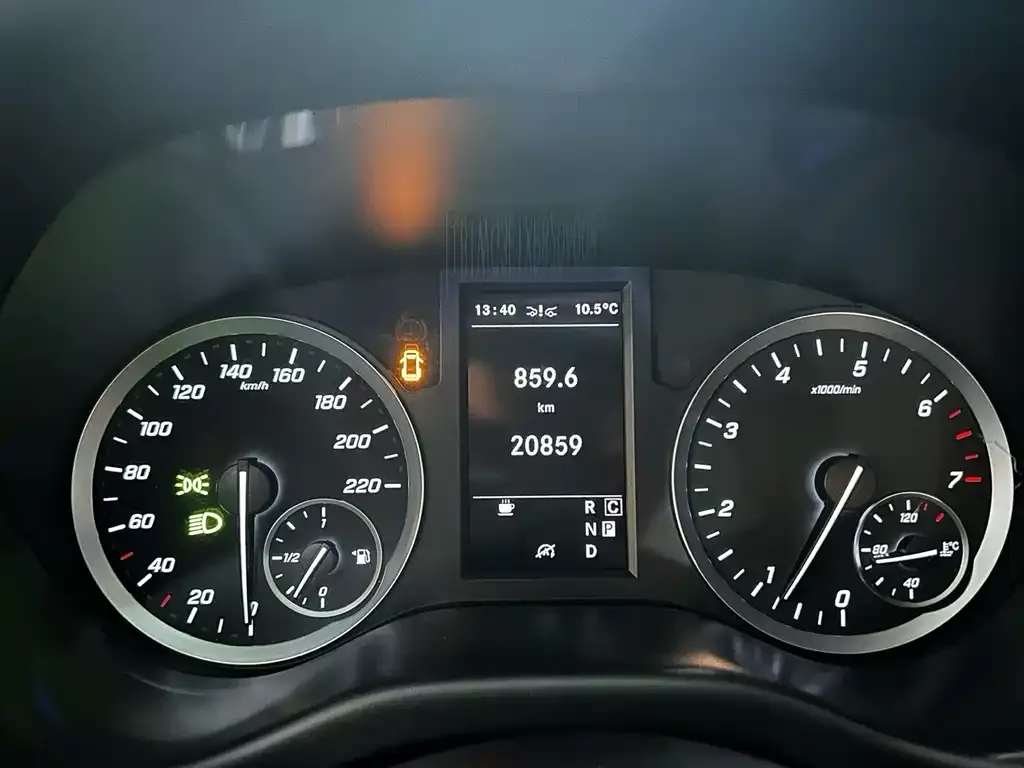 Mercedes-Benz Vito 2023 из CN, фото 5