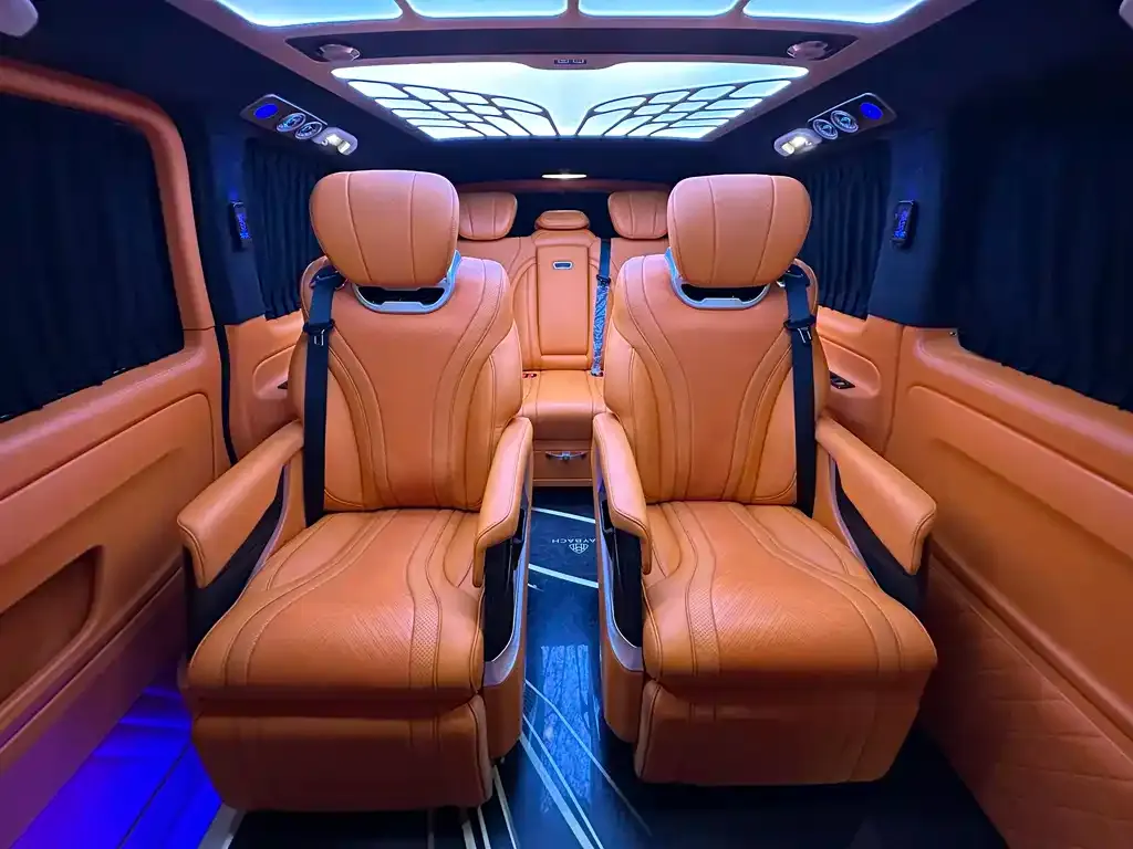 Mercedes-Benz Vito 2023 из CN, фото 8