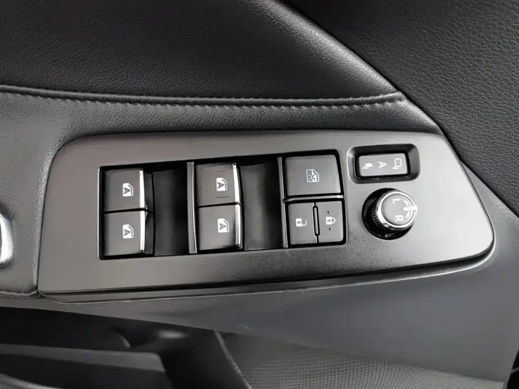 Toyota Avalon 2023 из CN, фото 9