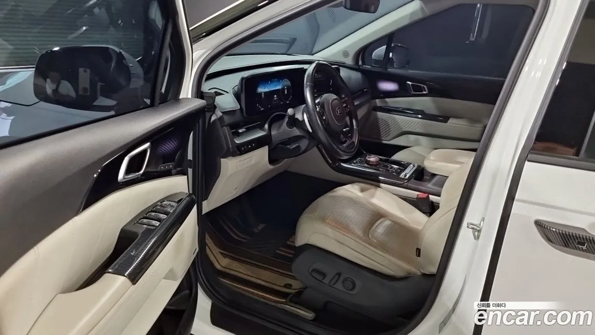 Kia Carnival — фото 10