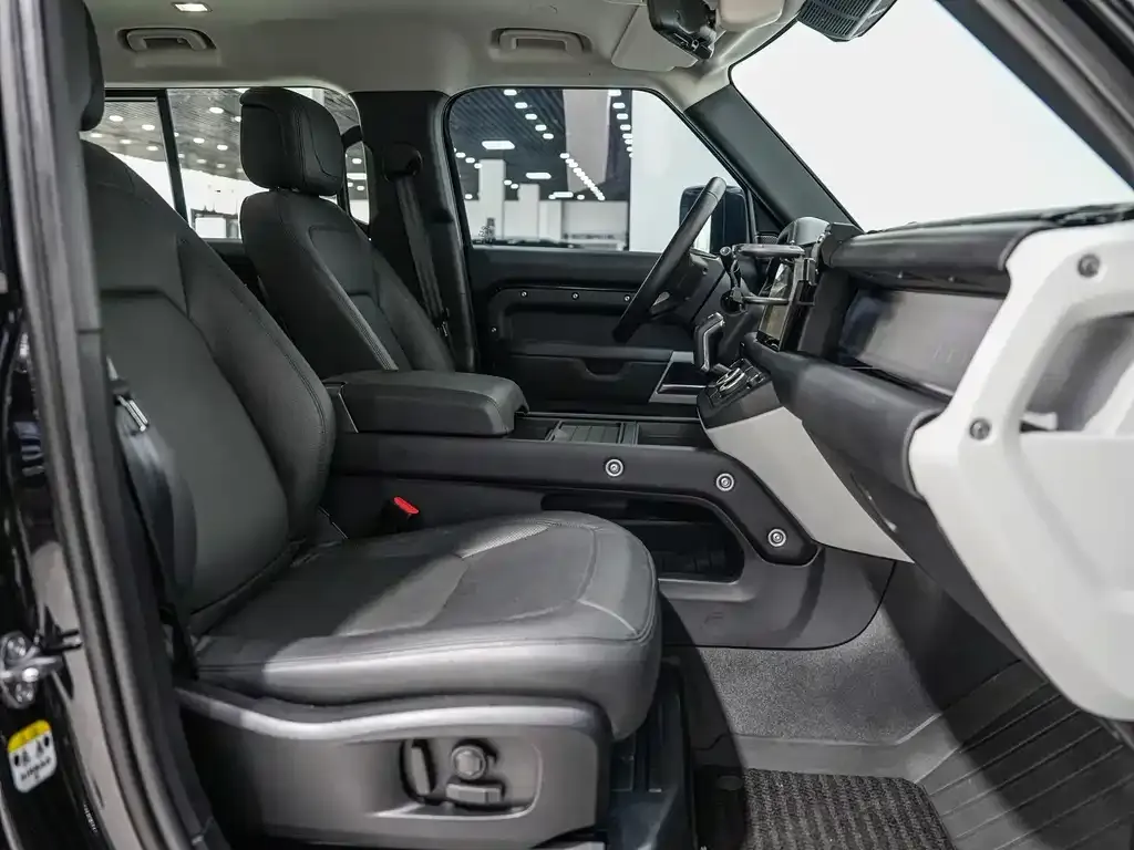 Land Rover Defender 2024 из CN, фото 10