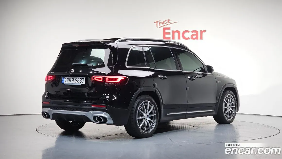 Mercedes-Benz GLB-Class — фото 2