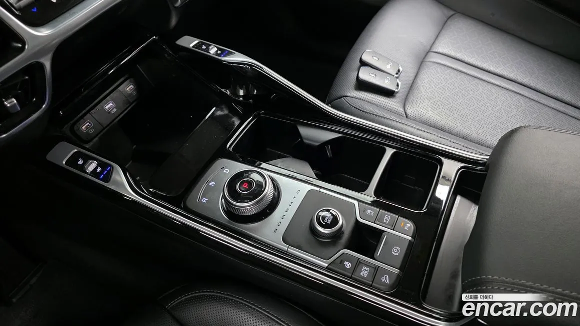 Kia Sorento — фото 9