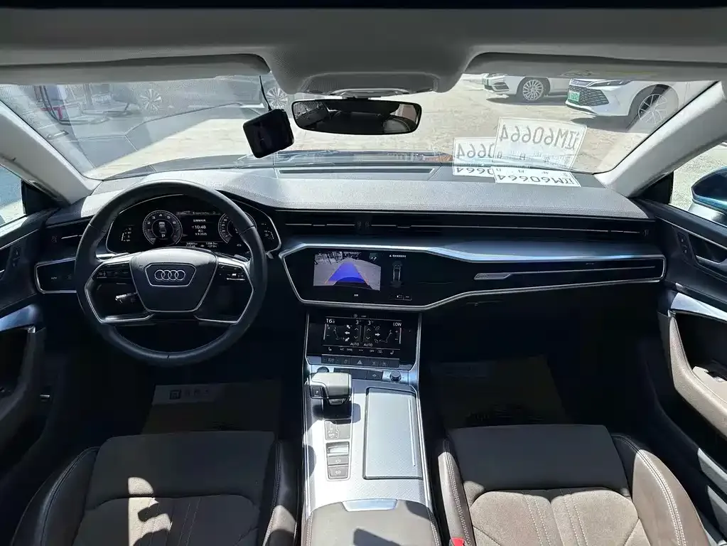 Audi A7L 2023 из CN, фото 8