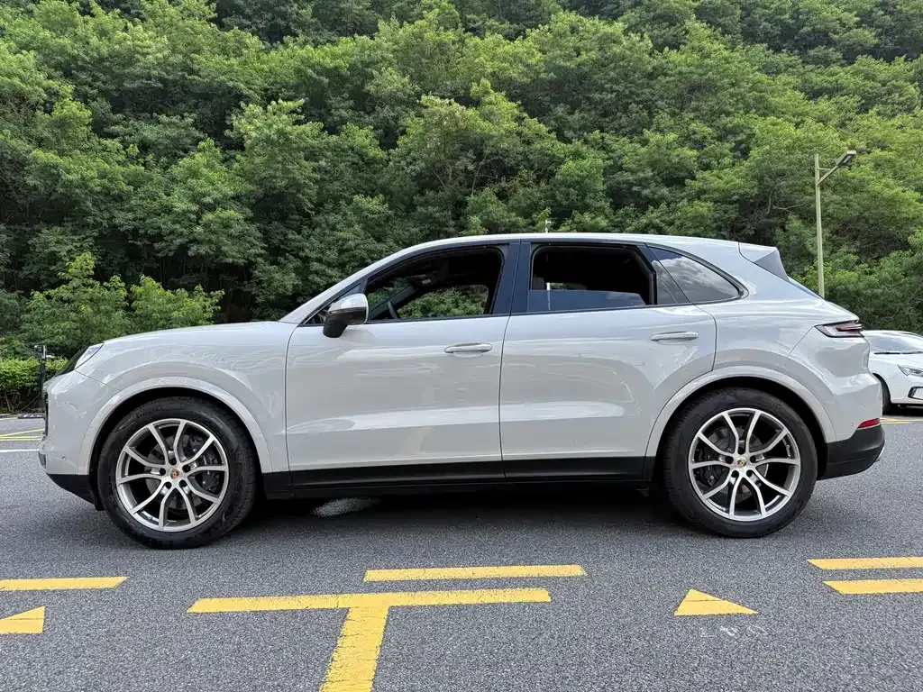 Porsche Cayenne 2024 из CN, фото 4