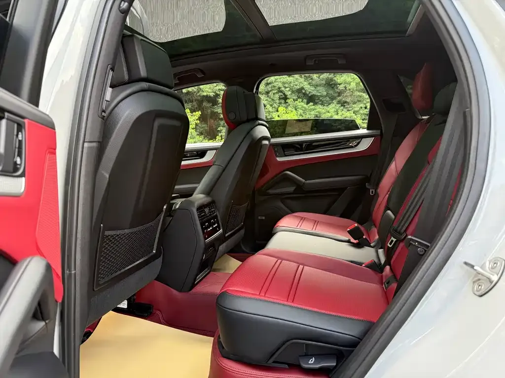 Porsche Cayenne 2024 из CN, фото 7