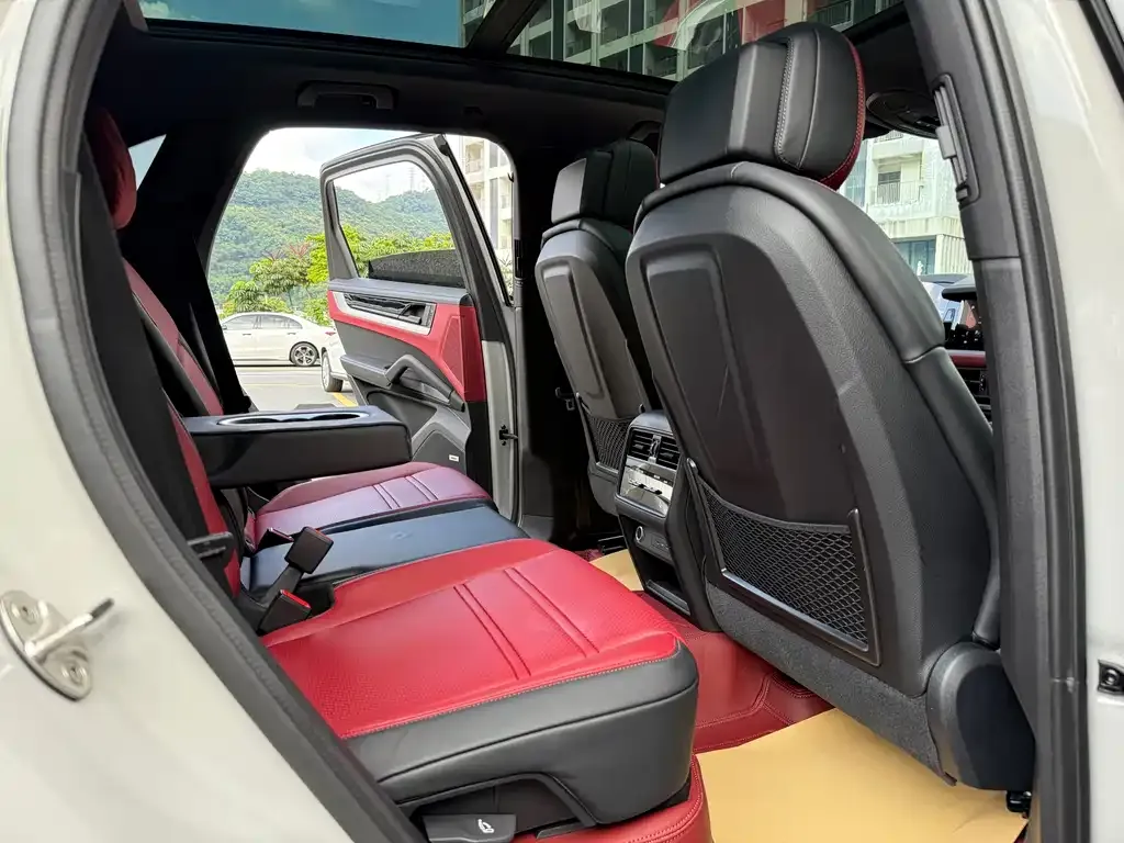 Porsche Cayenne 2024 из CN, фото 8