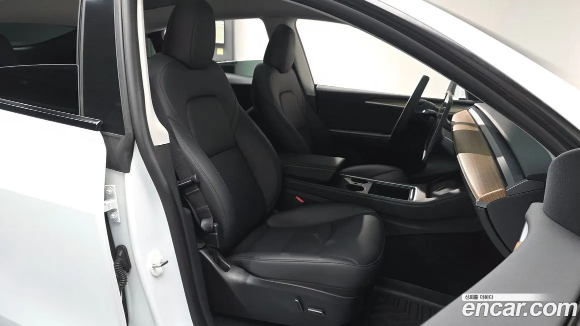 Tesla Model Y 2024 из KR, фото 10