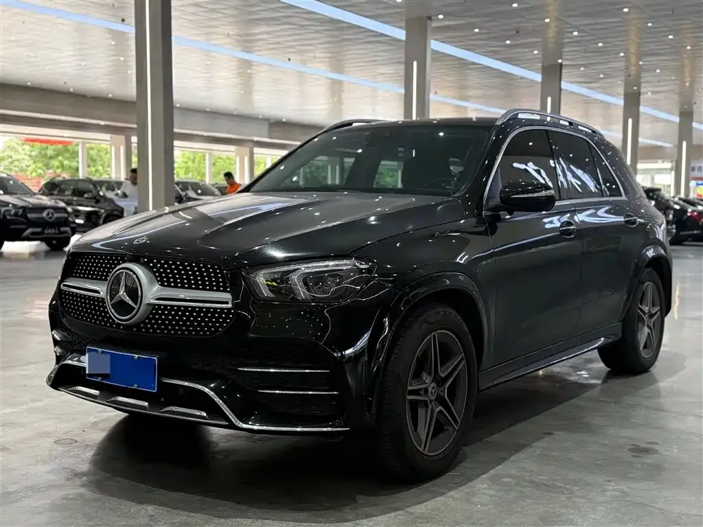 Mercedes-Benz GLE — фото 1