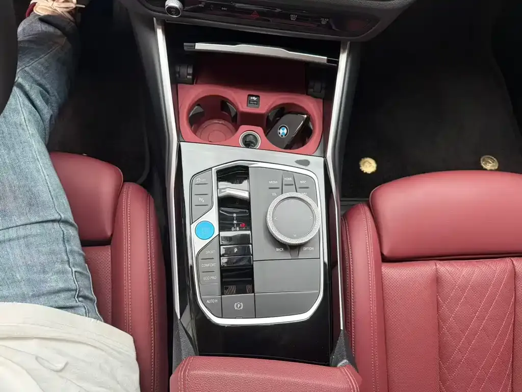 BMW i3 2024 из CN, фото 6