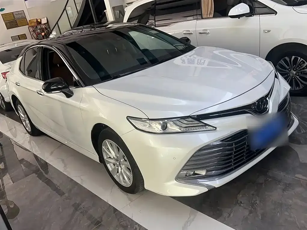 Toyota Camry 2023 из CN, фото 7