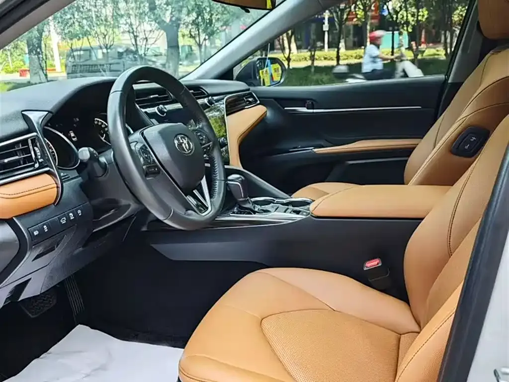 Toyota Camry 2023 из CN, фото 9