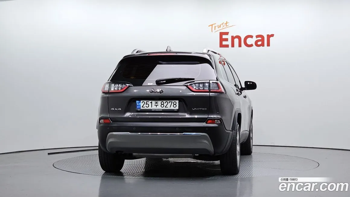 Jeep Cherokee 2021 из KR, фото 4