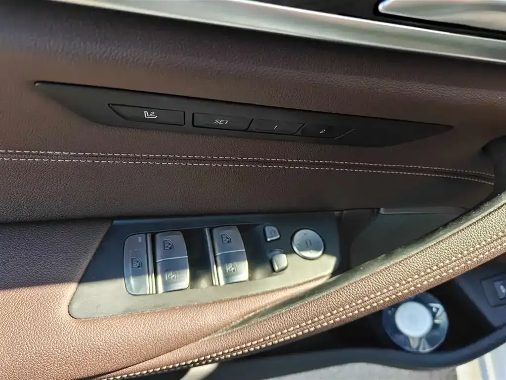 BMW 5 Series New Energy 2021 из CN, фото 6