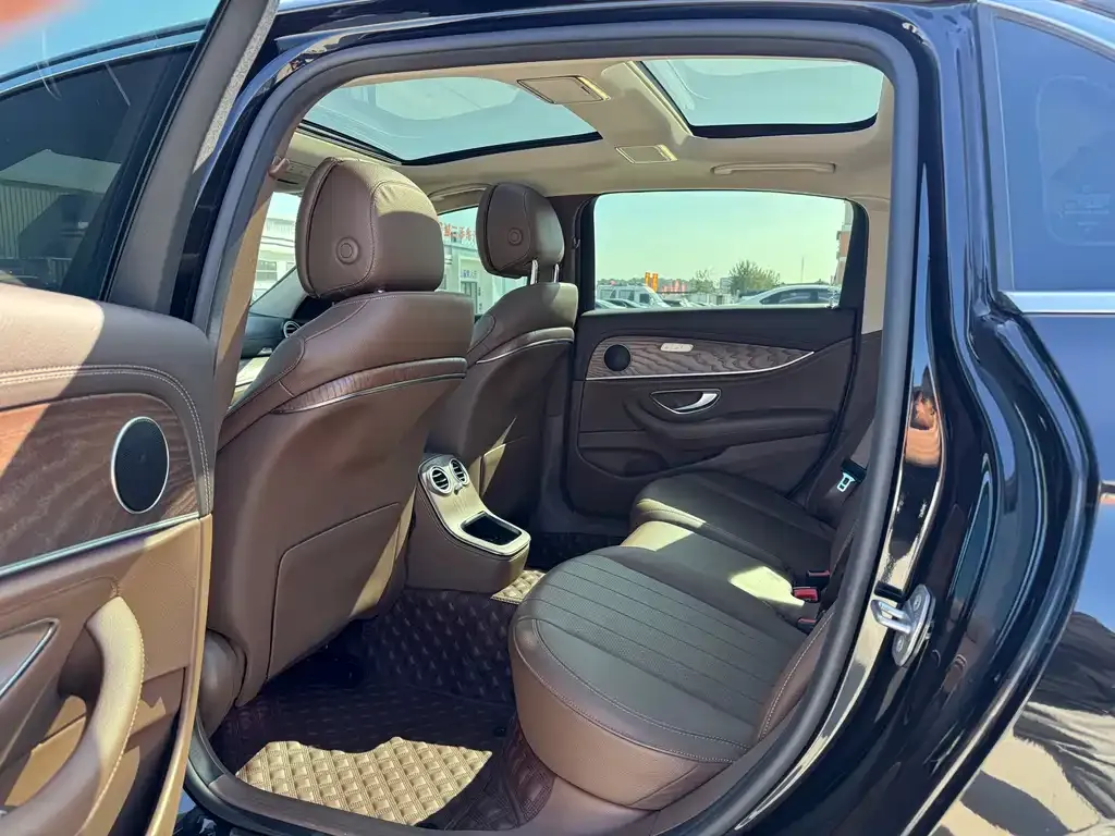 Mercedes-Benz E-Class 2022 из CN, фото 6