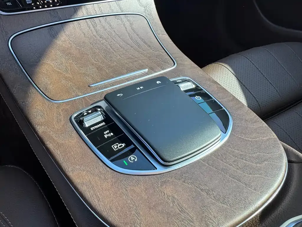 Mercedes-Benz E-Class 2022 из CN, фото 8