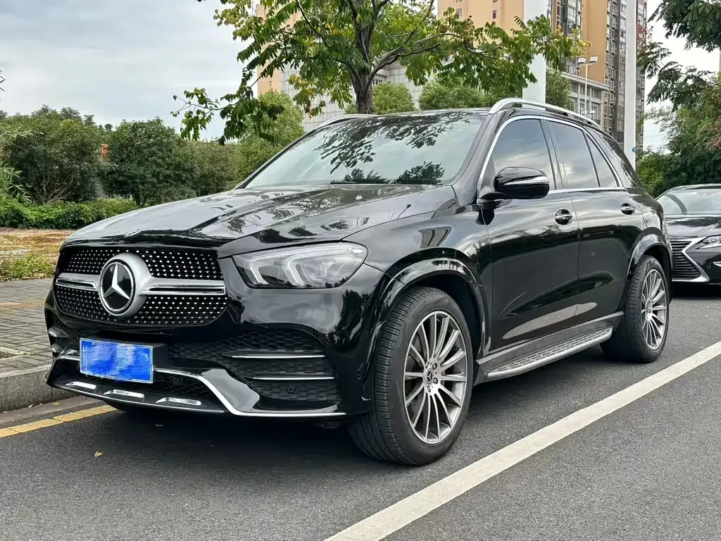 Mercedes-Benz GLE — фото 1