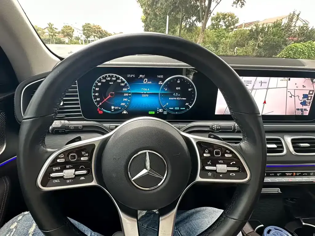 Mercedes-Benz GLE — фото 6