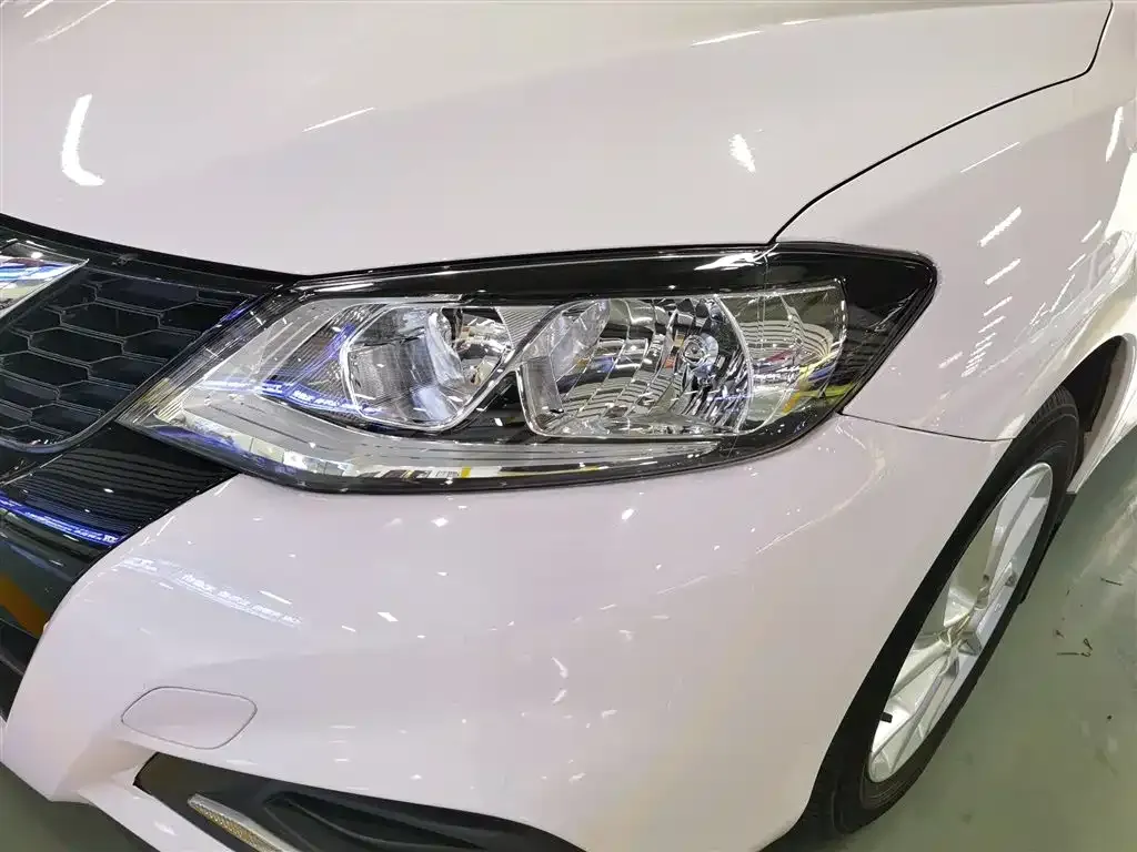 Nissan Tiida 2022 из CN, фото 3