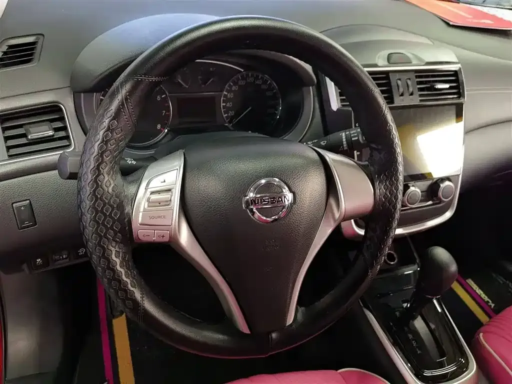 Nissan Tiida 2022 из CN, фото 5